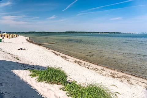 The beach of Laboe on the Kiel Fjord, Laboe, Schleswig-Holstein, Germany