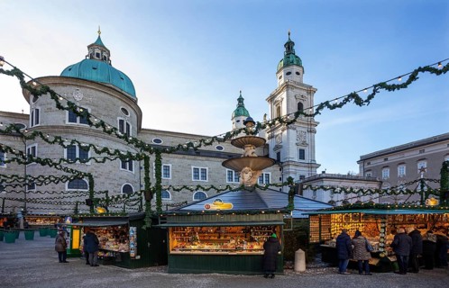 Advent season, Salzburg Christindlmarkt am Dom and Residenzplatz, Salzburg, Austria
