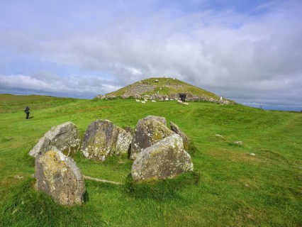 Loughcrew Cairns a megalithic grave, Stonefield, County Meath, Ireland