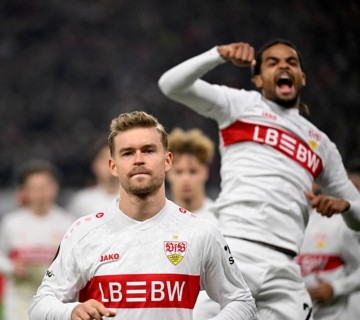Goal celebration Maximilian Mittelstädt VfB Stuttgart (07) Lorenz Assignon VfB Stuttgart (22)