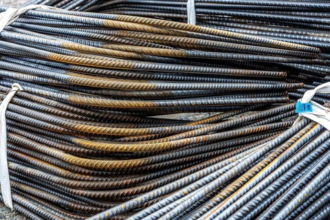 Reinforcing steel for the reinforced concrete foundation of a wind turbine, a mesh of rebar and