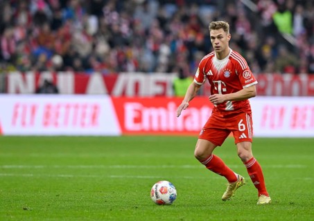 Joshua Kimmich FC Bayern Munich FCB (06) Action at the Allianz Arena Ball, Munich, Bayern, Germany