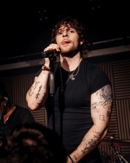Tom Grennan live on Grennan '25 tour at Bi Nuu in Berlin on 13.11.2025