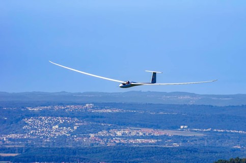 A Schempp-Hirth Nimbus 4M motor glider, D-KAOL registration, during a screening as part of an air