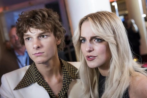 Mason Thames and Mckenna Grace on the red carpet for the special screening of All das Ungesagte
