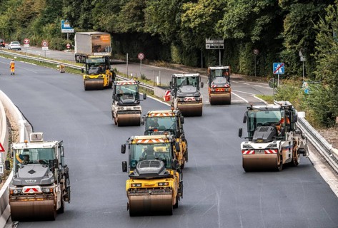 Rehabilitation of the A52 motorway near Essen, an 8 km long section between the Essen-Kettwig