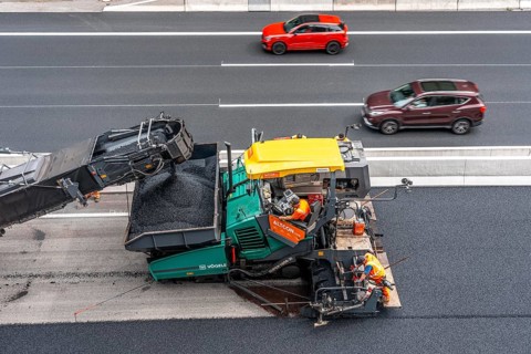 Rehabilitation of the A52 motorway near Essen, an 8 km long section between the Essen-Kettwig