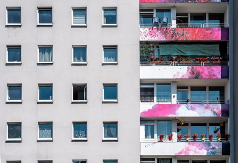 High-rise residential building, in Essen-Steele, with colourfully designed façade, balcony