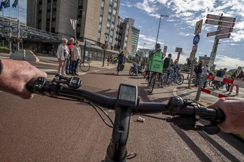 Cycle along the Jaarbeursplein, south of Utrecht Central, HBF, on the central cycle path in the