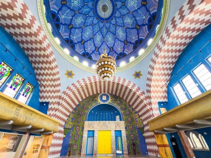 Renovated interior of the Neolog Synagogue converted into a cultural centre by Berlin architect