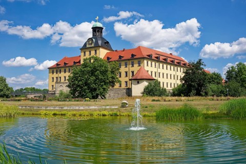 Johannisteich, castle park, Museum Zeitzer Schloss Moritzburg, early baroque style, water