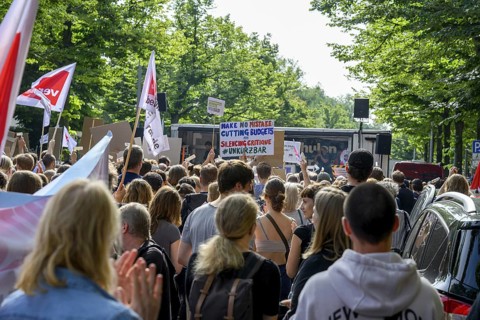 Protests by employees of Berlin's universities against the breach of contract and the cuts by the
