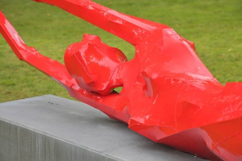 Sculpture beef early by Georg Herold 2012, Blickachsen 14, Modern Art, red female reclining figure