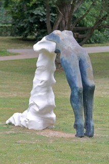 Sculpture Arched Figure by Grace Schwindt 2020, Blickachsen 14, modern art, abstract art, female