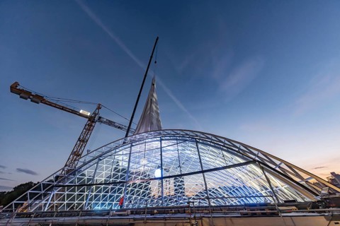 First entrance portal at the new Stuttgart main station completed. One of four so-called lattice