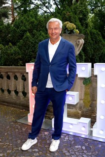 Klaus Wowereit at the Cocktail Prolongé for the Semi-Final Round of Judging of the International