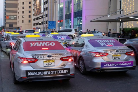 Road traffic taxi, Abu Dhabi, United Arab Emirates