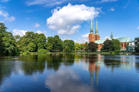 Mill pond and Lübeck Cathedral, Hanseatic City of Lübeck, Schleswig-Holstein, Germany