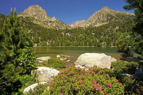 Lake Estany de Ratera in the Aigüestortes i Estany de Sant Maurici National Park, Catalonia, Spain