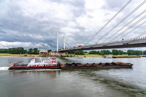 Rhine bridge Duisburg-Neuenkamp, the A40 motorway, start of construction of the second bridge,