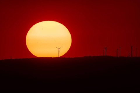 From the summit plateau of the Großer Feldberg in the Taunus mountains, you can watch the sun set