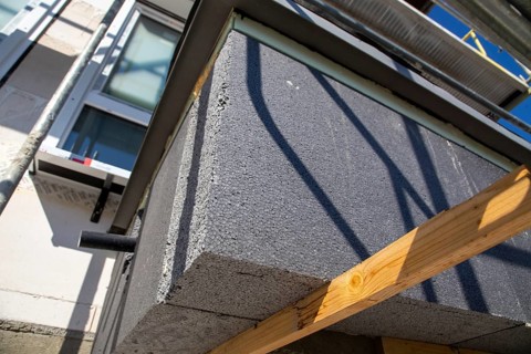 Thermal insulation of the façade with polystyrene façade insulation boards