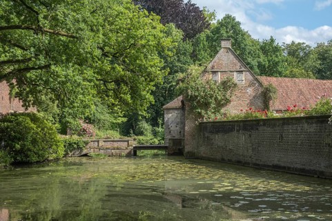 Drawbridge and gatehouse moated castle Haus Welbergen, Ochtrup-Welbergen, Münsterland, North