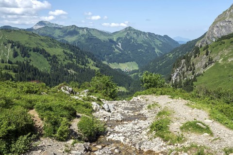 View from the hiking trail to the Hochalp Pass into Kleinwalsertal, behind Walmendinger Horn,