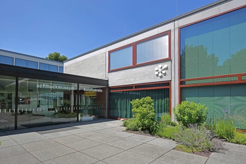 Entrance to the Jewellery Museum, modern building with inscription, art society, Reuchlinhaus,