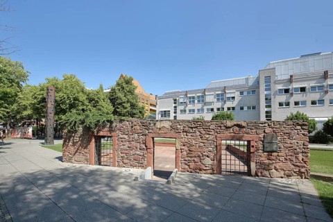 Remains of the south wall of the former historic orphanage, wall, Waisenhausplatz, Pforzheim,
