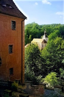 View from Kuckuckstein Castle to the church of Liebstadt from a rocky outcrop on an old trade route
