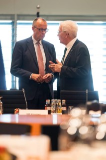 Friedrich Merz (CDU, Federal Chancellor) and Winfried Kretschmann (Bündnis90/Die Grünen, Minister