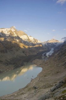 View from Franz Joseph Höhe into the mountains (Großglockner) with Pasterze on a sunny day at