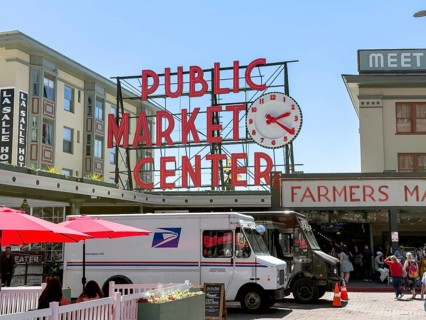 Publik Market Centre at Pike Place Market, Seattle, Washington, USA, North America
