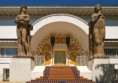 Colossal figures Man and Woman by Ludwig Habich at the Ernst Ludwig House, Mathildenhöhe, UNESCO