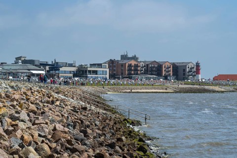 Coast and green beach, view of town, Büsum, North Sea, Schleswig-Holstein, Germany