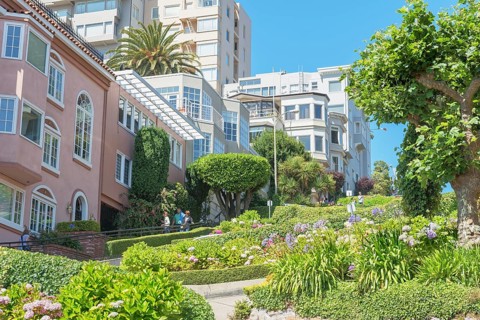 Lombard Street, San Francisco, California, USA