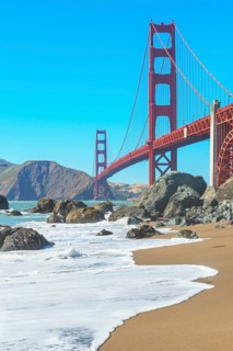 View of Golden Gate Bridge from Bakery beach, San Francisco, California, USA