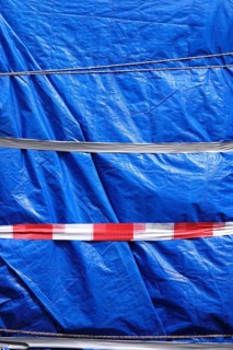 Packaging with a large tarpaulin, Germany