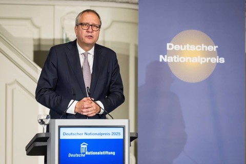 Andreas Voßkuhle (President of the Senate of the German National Foundation) speaks at the award
