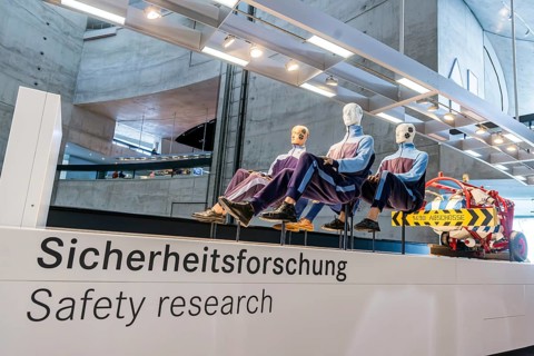 Department Myth 5. masterminds - safety and environment. Safety research with crumple zone and