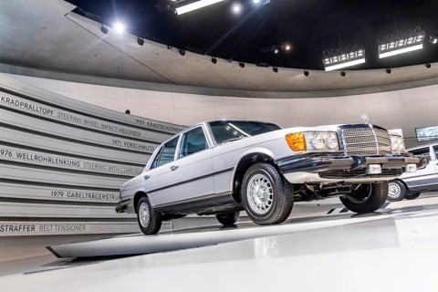 Mercedes-Benz 300 SD from 1980, the first series-produced passenger car to be equipped with a