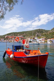 Red boat in the harbour of Agia Kiriaki on the Aegean Sea, Pelion or Pelion Peninsula, Magnisia,