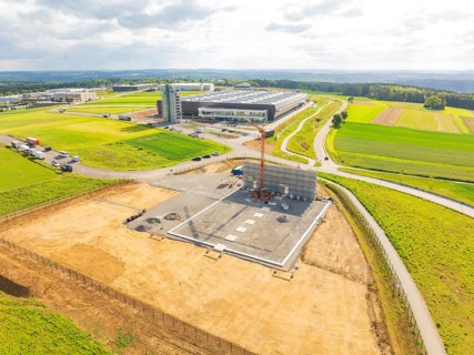 Extensive landscape with an area under construction and surrounding fields, ING Park development
