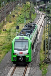 S-Bahn train, S4, on the line between Bochum and Dortmund, near Dortmund-Marten, multi-track line