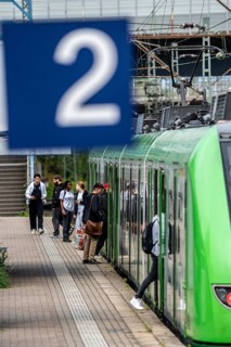 S-Bahn train, S4, on the line between Bochum and Dortmund, Dortmund-Marten-Süd S-Bahn station,