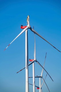 Defective wind turbine, bent rotor blade, in the Bedburg A44n wind farm, in the Garzweiler