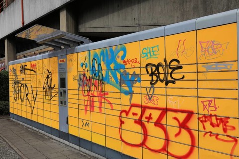 Property damage, smudges at a Deutsche Post parcel collection station, here in Oldenburg, Lower