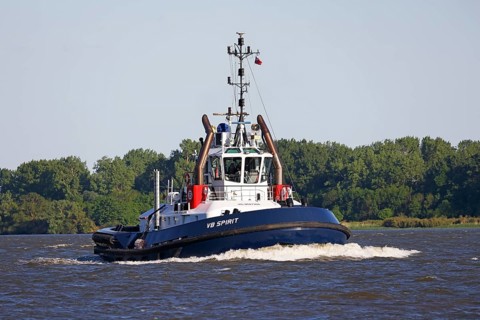 Vessel type tug VB Spirit leaves the Port of Hamburg on the Elbe, Wedel, Schleswig-Holstein,