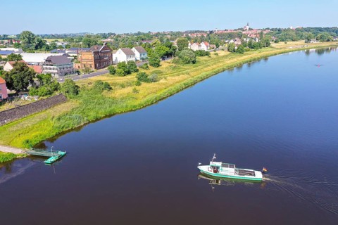 Aerial view of city view with church and castle, Elbe and ferry, Strehla, Saxony, Germany